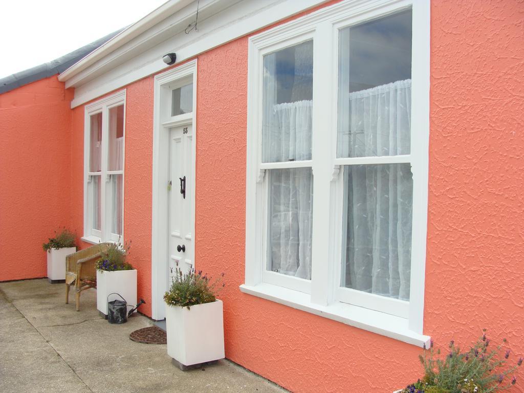 Oamaru Pink Cottage Екстериор снимка